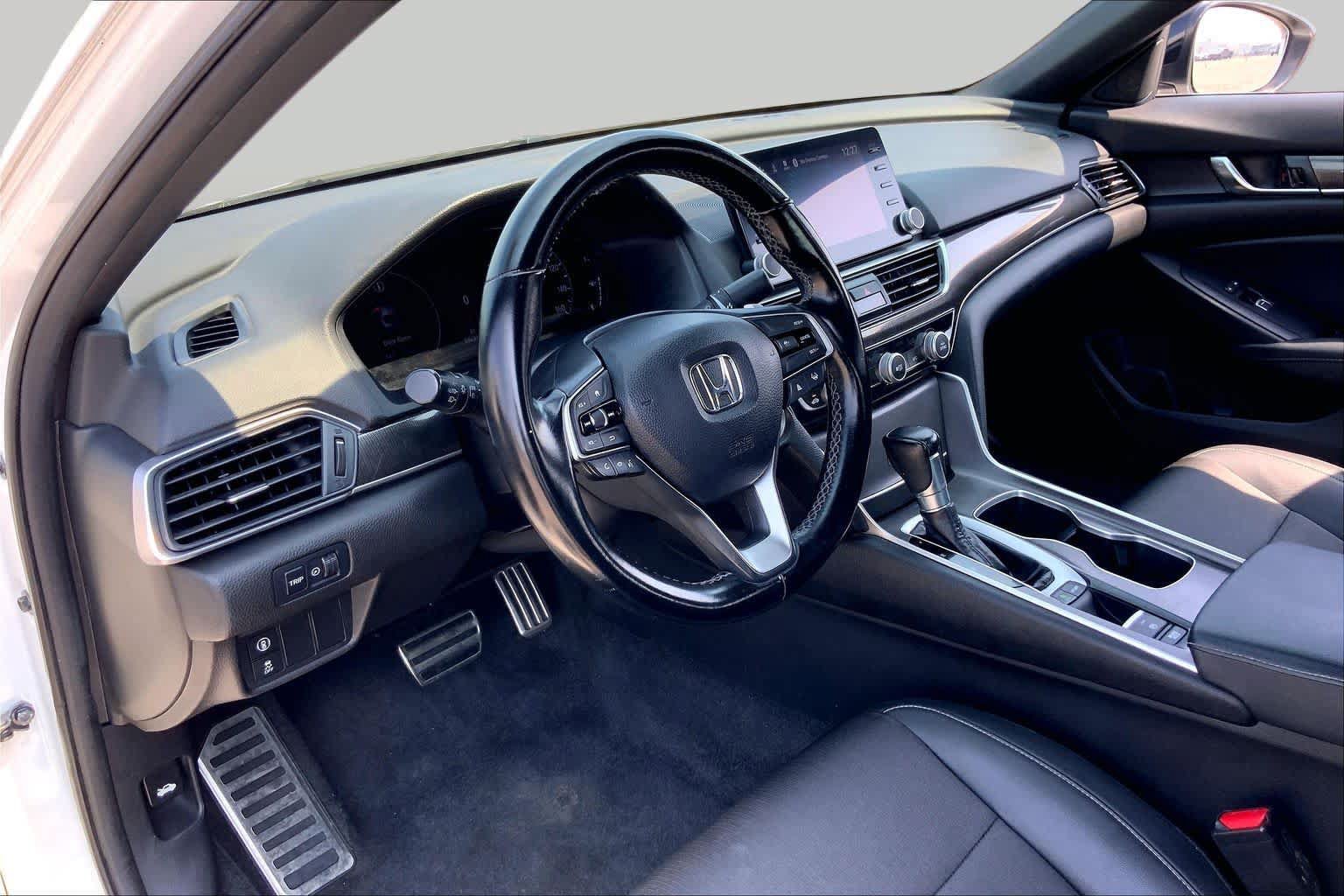 Used 2022 Honda Accord Sport image 17