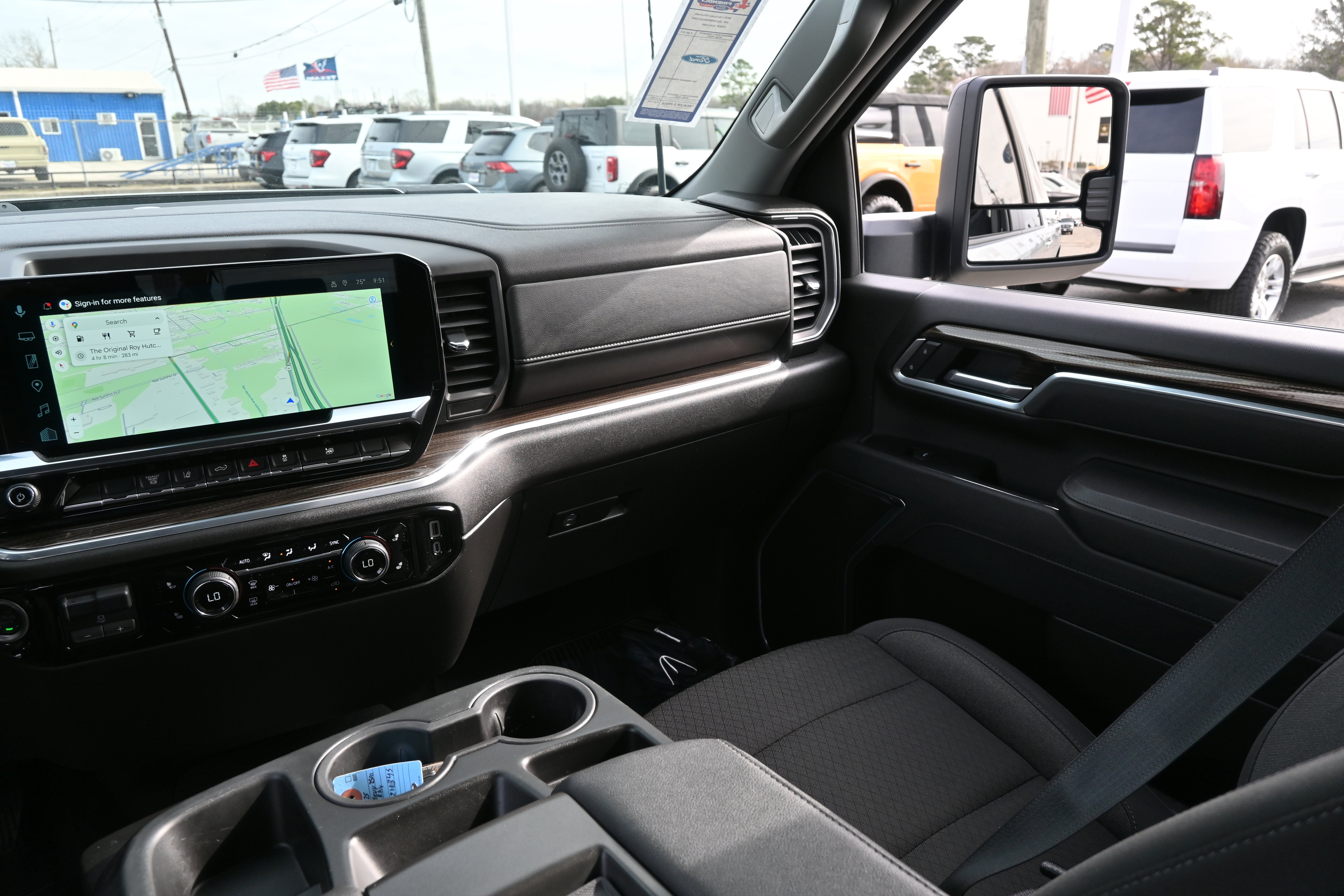 Used 2025 Chevrolet Silverado 2500 LT w/ Convenience Package image 31