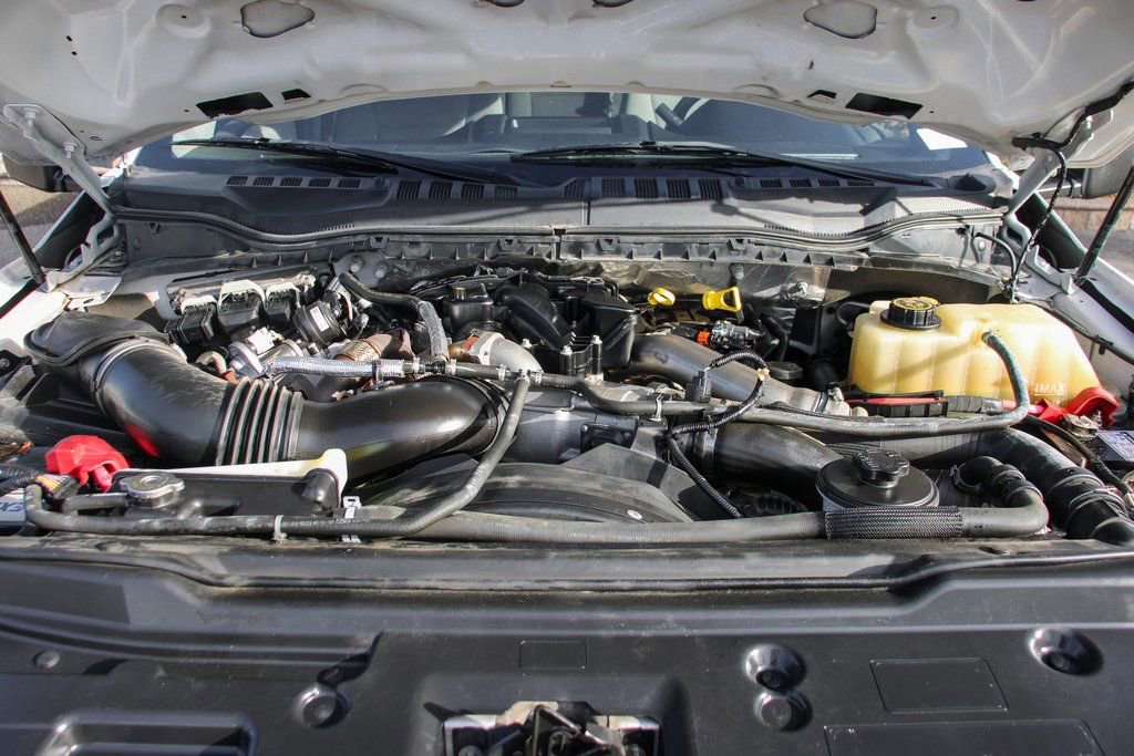 Used 2019 Ford F550 4x4 Crew Cab Super Duty image 12