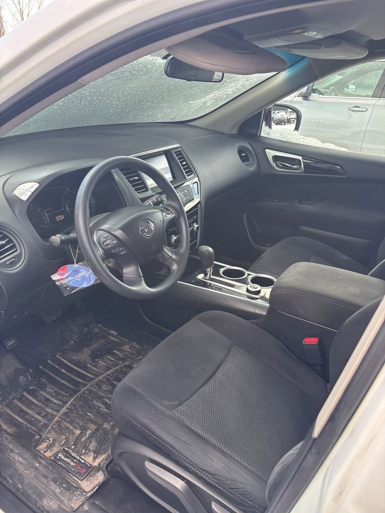 Used 2015 Nissan Pathfinder S image 8
