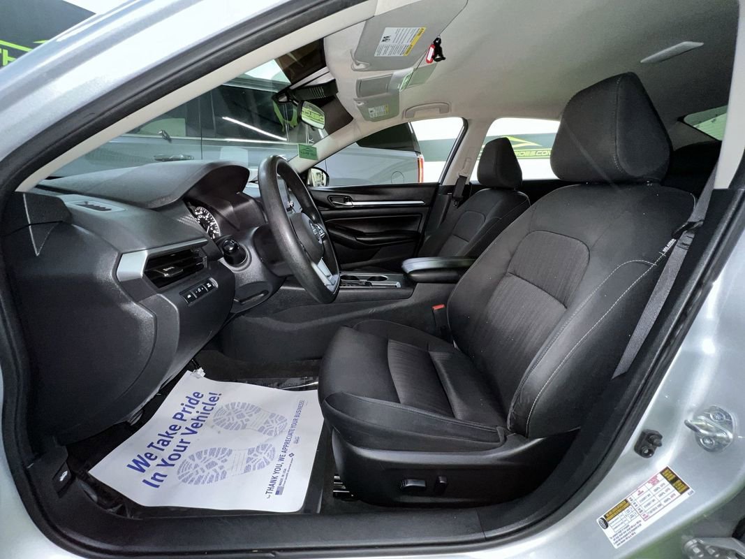 Used 2022 Nissan Altima 2.5 SV FWD image 17