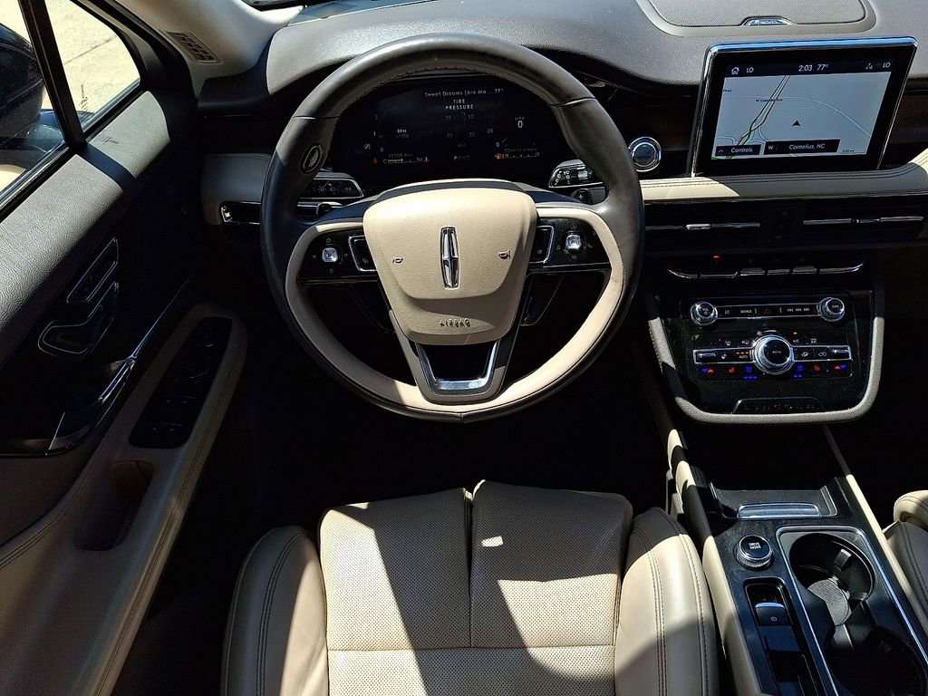 Used 2021 Lincoln Corsair Reserve w/ Equipment Group 201A image 11