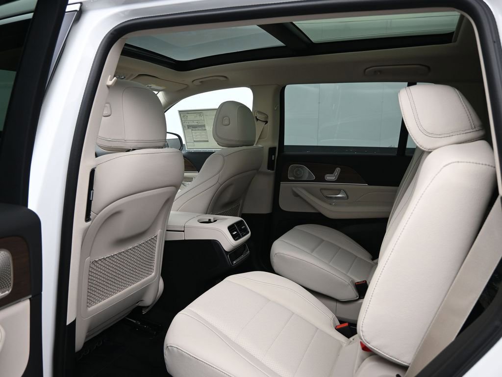 New 2025 Mercedes-Benz GLS 450 4MATIC image 24