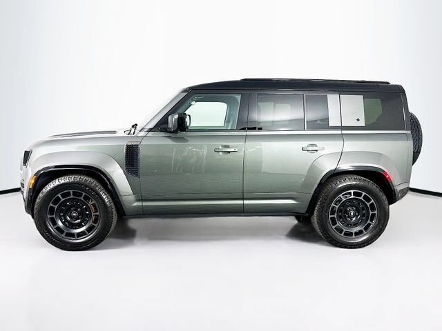 Used 2025 Land Rover Defender 110 AWD/4WD image 8