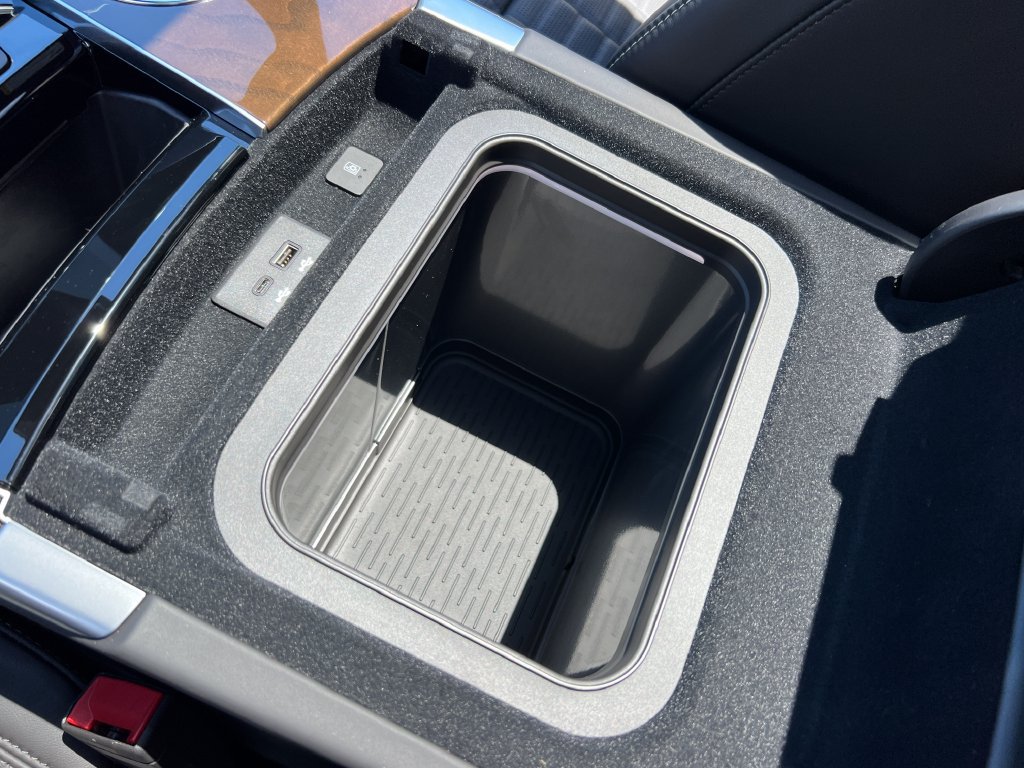 New 2026 Cadillac Escalade Platinum Luxury AWD/4WD image 64