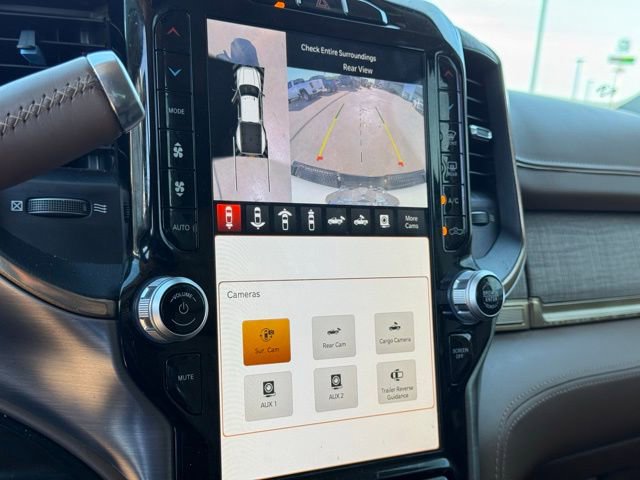 Used 2023 RAM 3500 Limited image 32