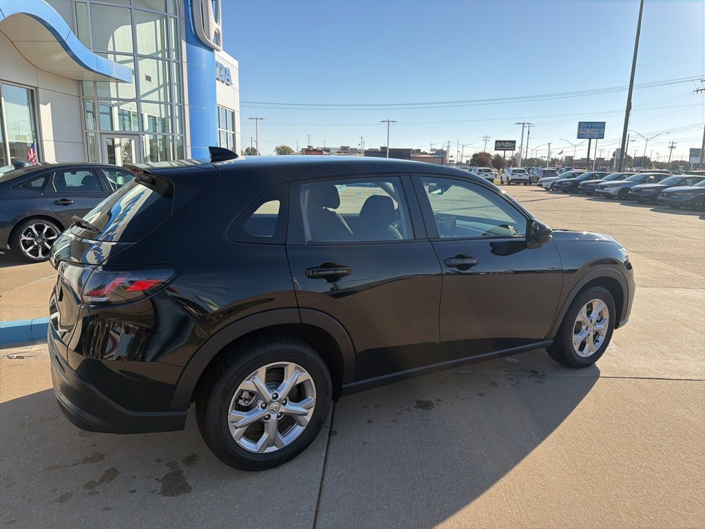Certified 2025 Honda HR-V LX image 15