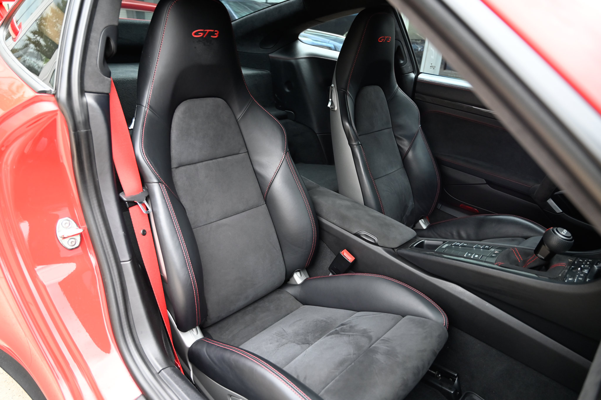 Used 2015 Porsche 911 GT3 RWD image 41