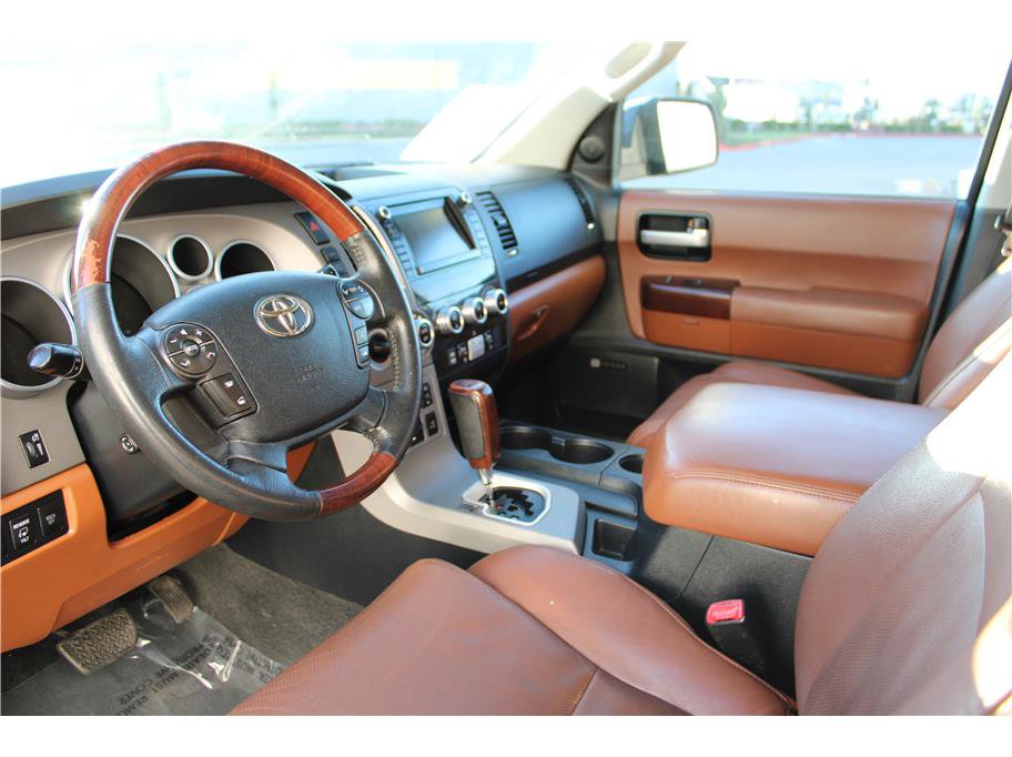 Used 2012 Toyota Sequoia Platinum image 9