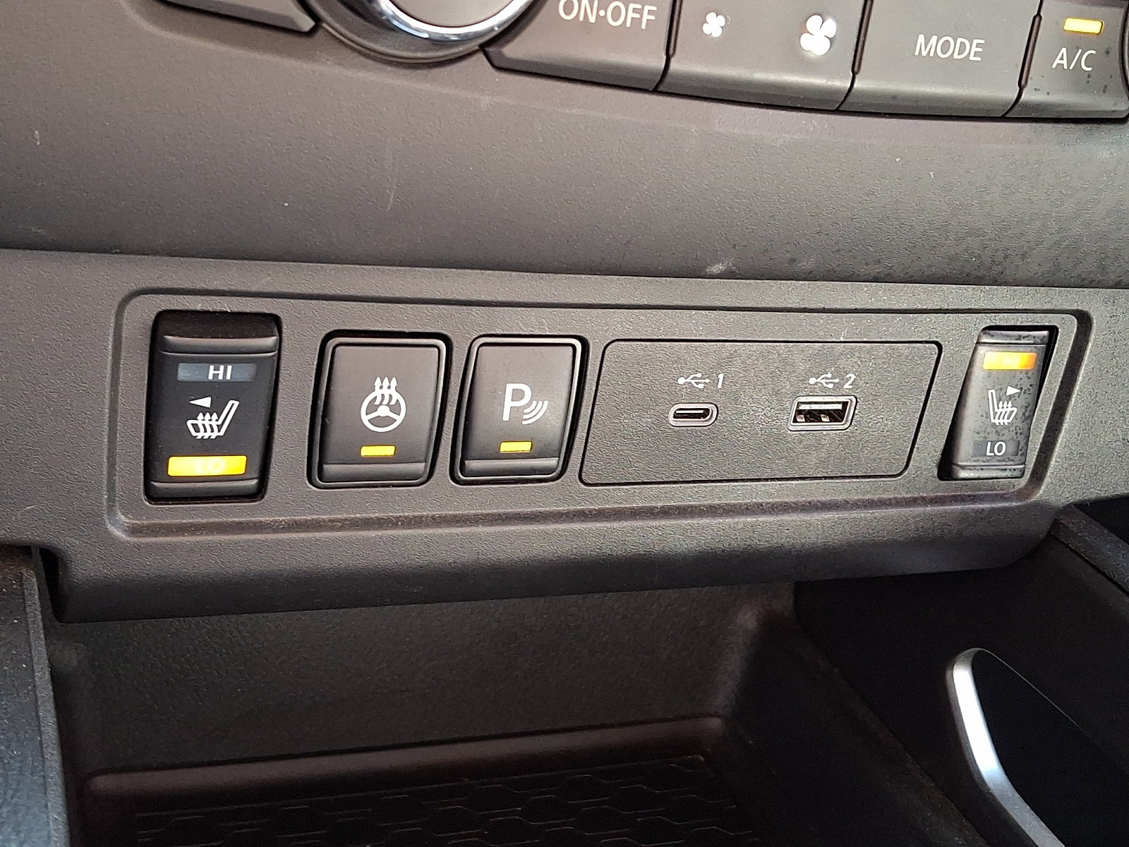 Used 2024 Nissan Frontier SV w/ SV Convenience Package AWD/4WD image 24