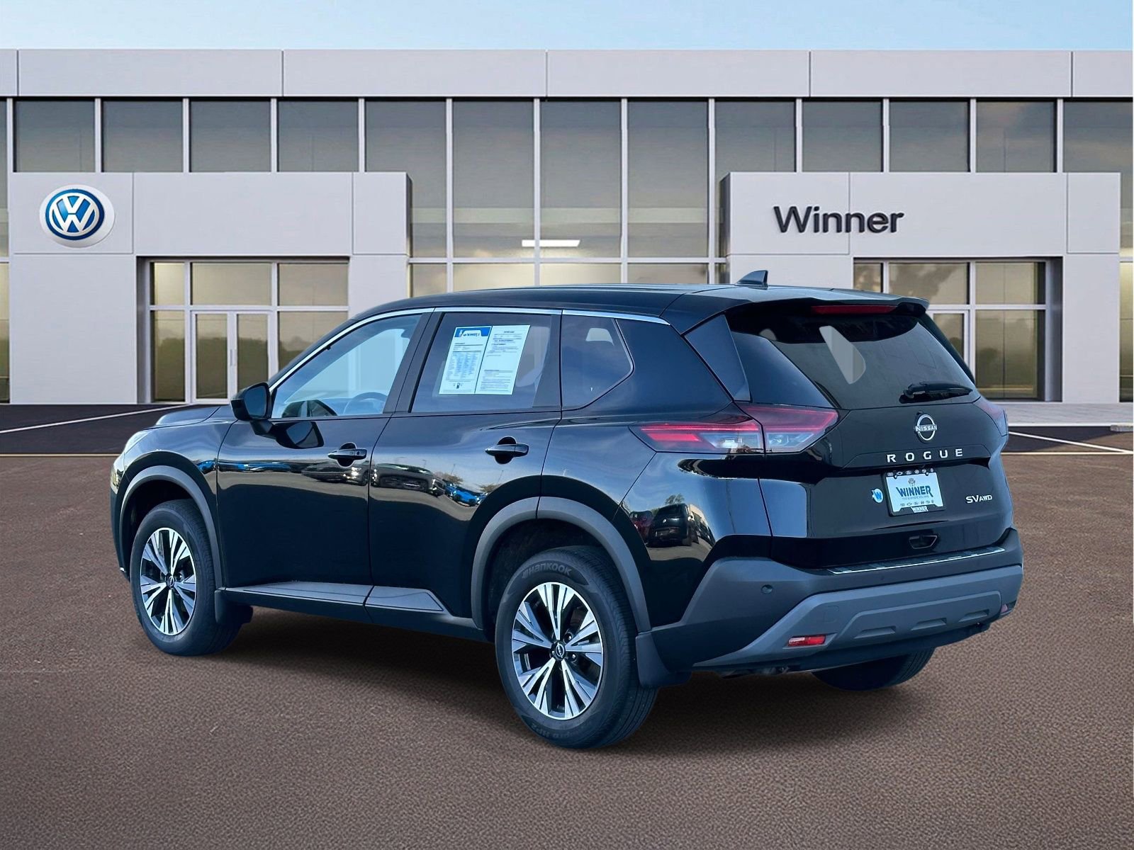 Used 2023 Nissan Rogue SV image 5