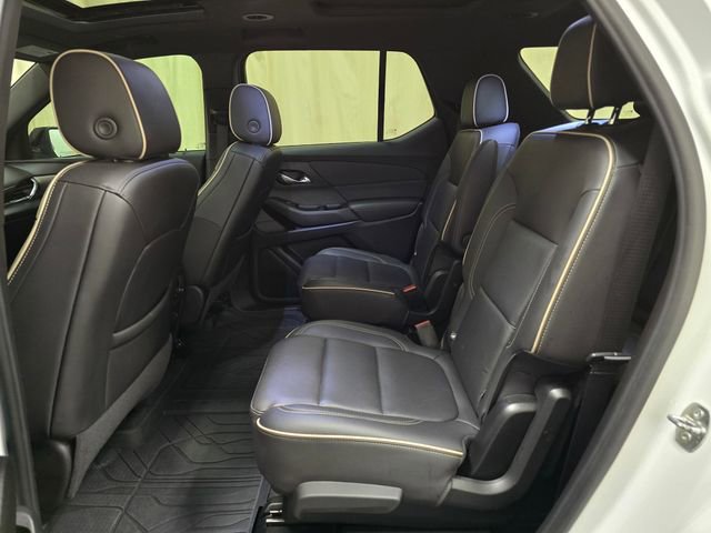 Used 2023 Chevrolet Traverse Premier w/ Redline Edition image 32