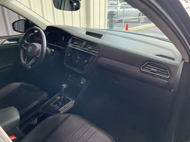 Used 2023 Volkswagen Tiguan SE FWD image 21