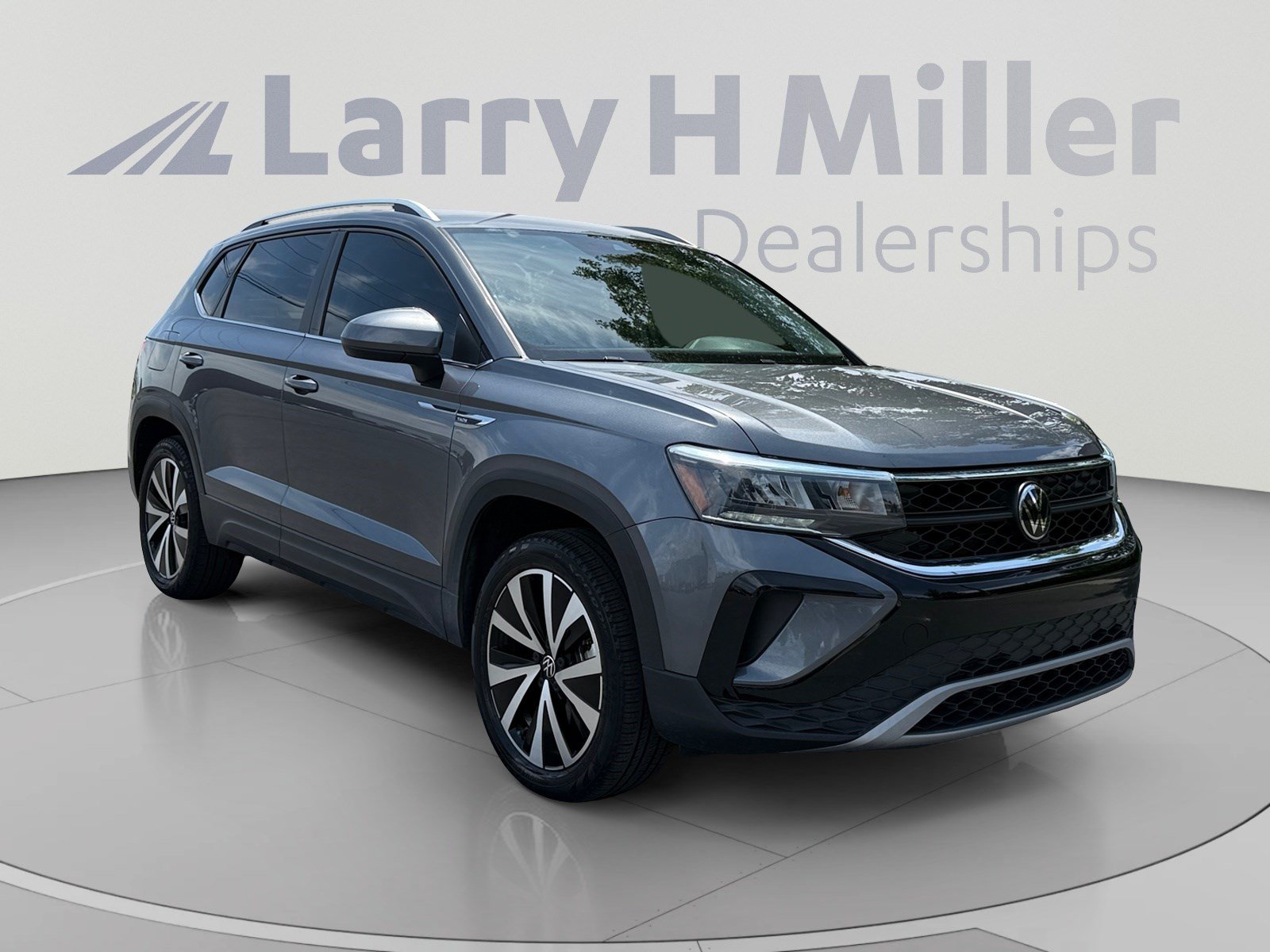 Used 2023 Volkswagen Taos SE AWD/4WD image 7