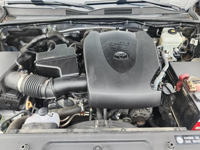 Used 2019 Toyota Tacoma TRD Off-Road AWD/4WD image 27