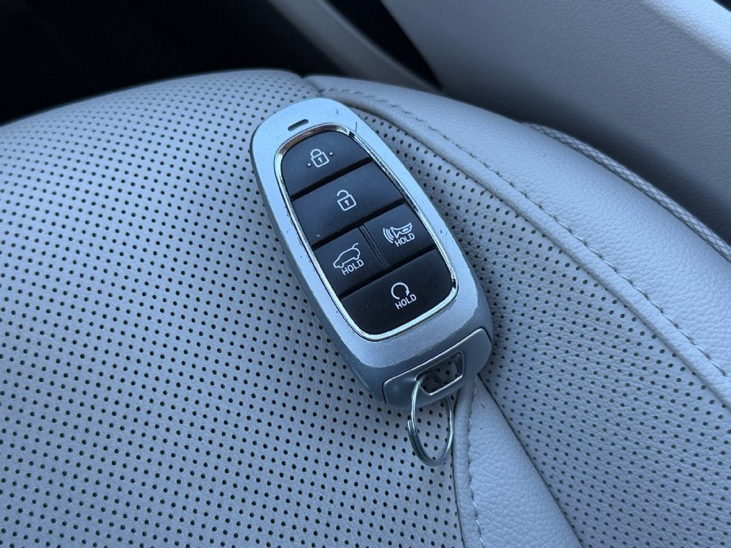 Used 2022 Hyundai Tucson SEL w/ Convenience + Premium Package FWD image 32