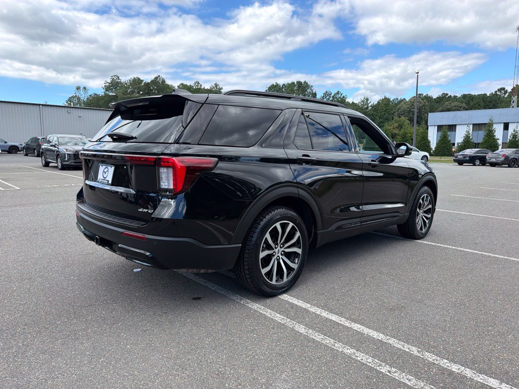 Used 2026 Ford Explorer ST-Line AWD/4WD image 5