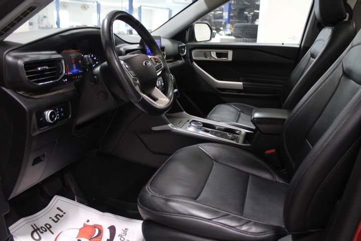 Used 2023 Ford Explorer Limited w/ Equipment Group 301A image 22