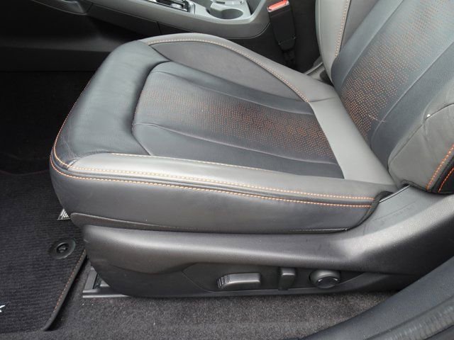 Used 2024 Subaru Crosstrek 2.5i Limited w/ Crosstrek Mirror Package AWD/4WD image 9