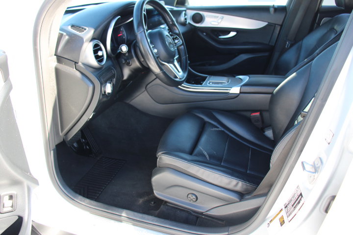 Used 2020 Mercedes-Benz GLC 300 GLC 300 image 11
