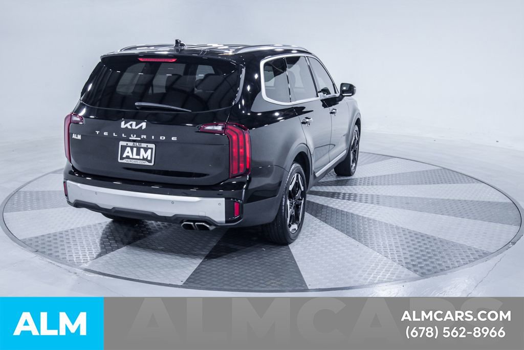 Used 2024 Kia Telluride S w/ S Sunroof Package FWD image 5