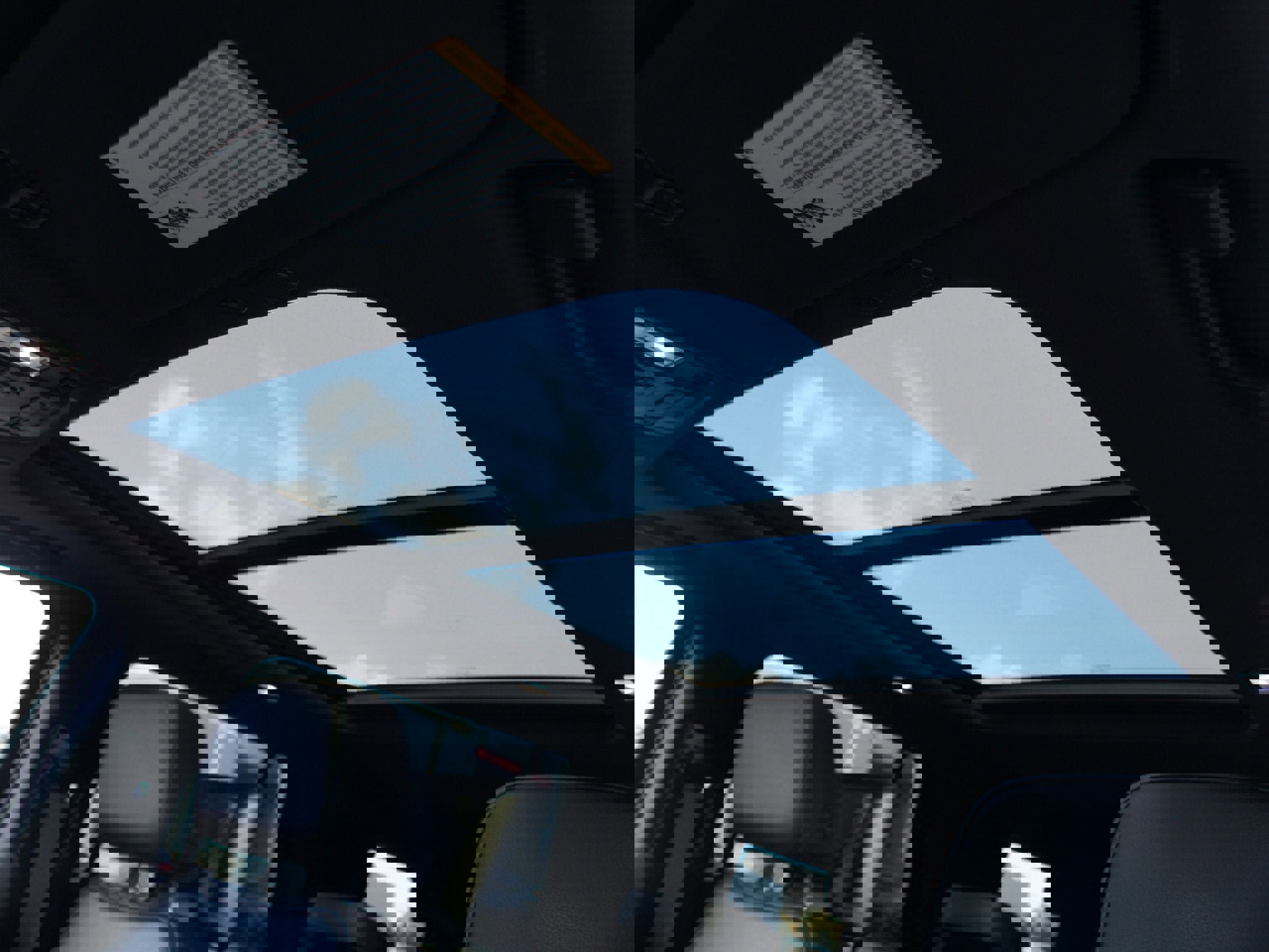 Used 2021 GMC Yukon Denali w/ Denali Premium Package image 6