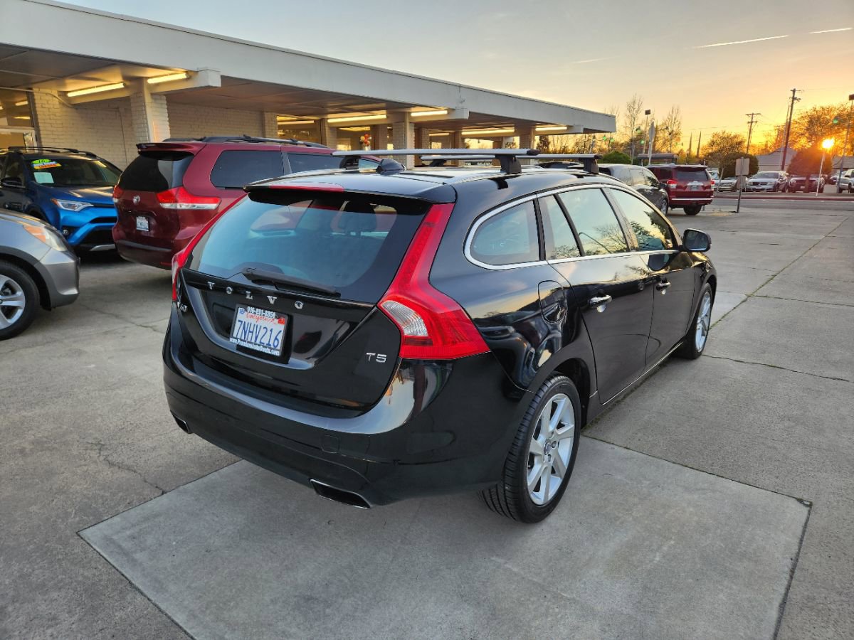 Used 2015 Volvo V60 T5 Premier image 6