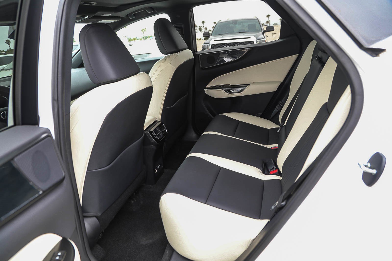 Used 2024 Lexus NX 350 AWD image 18