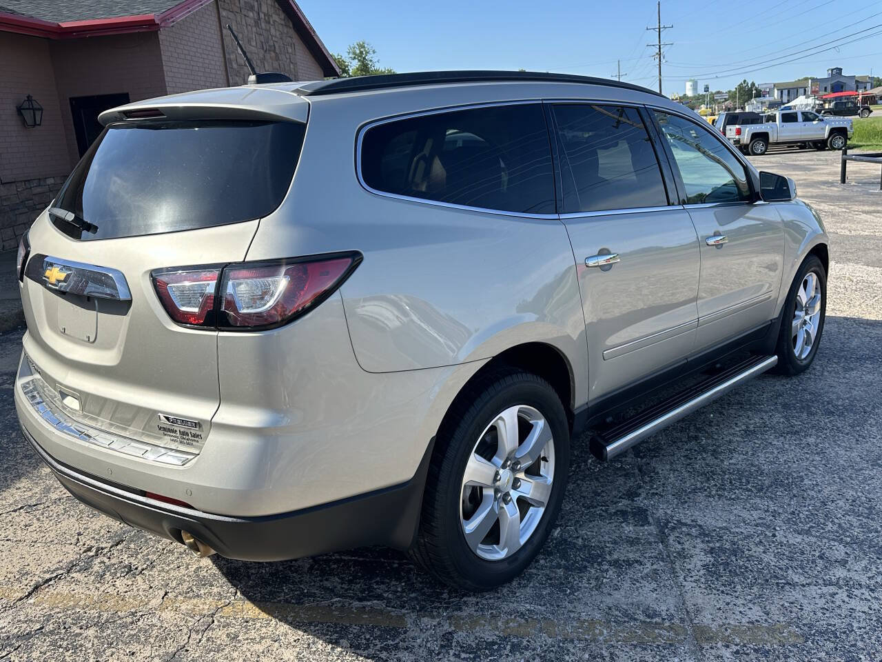 Used 2017 Chevrolet Traverse Premier AWD/4WD image 9