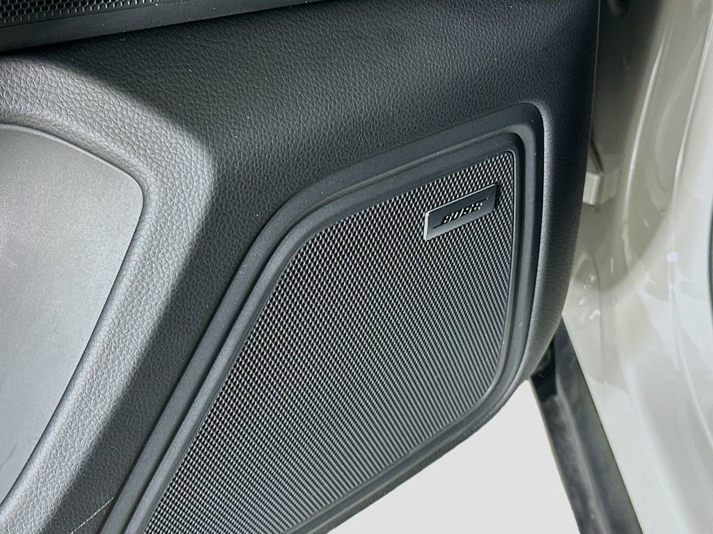 New 2025 Porsche Macan image 21