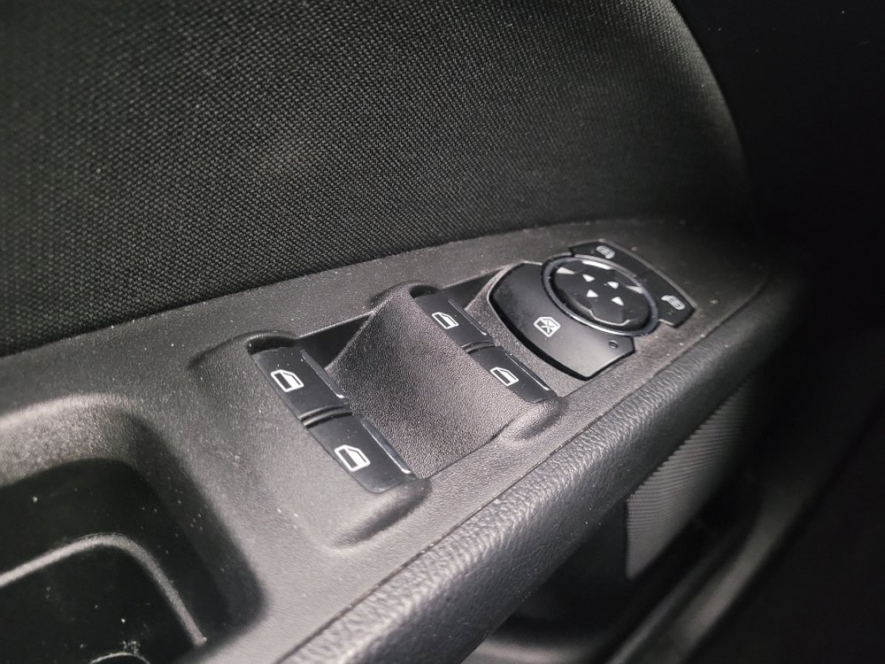 Used 2020 Ford Fusion SE image 27