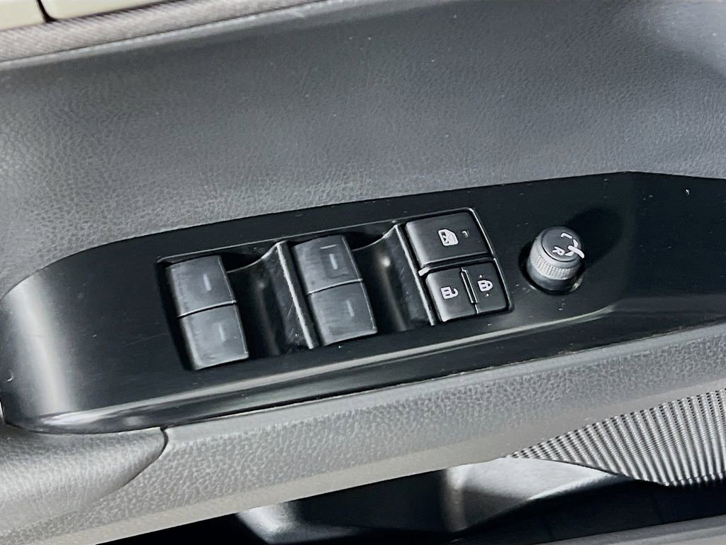 Certified 2025 Toyota Camry LE AWD/4WD image 17