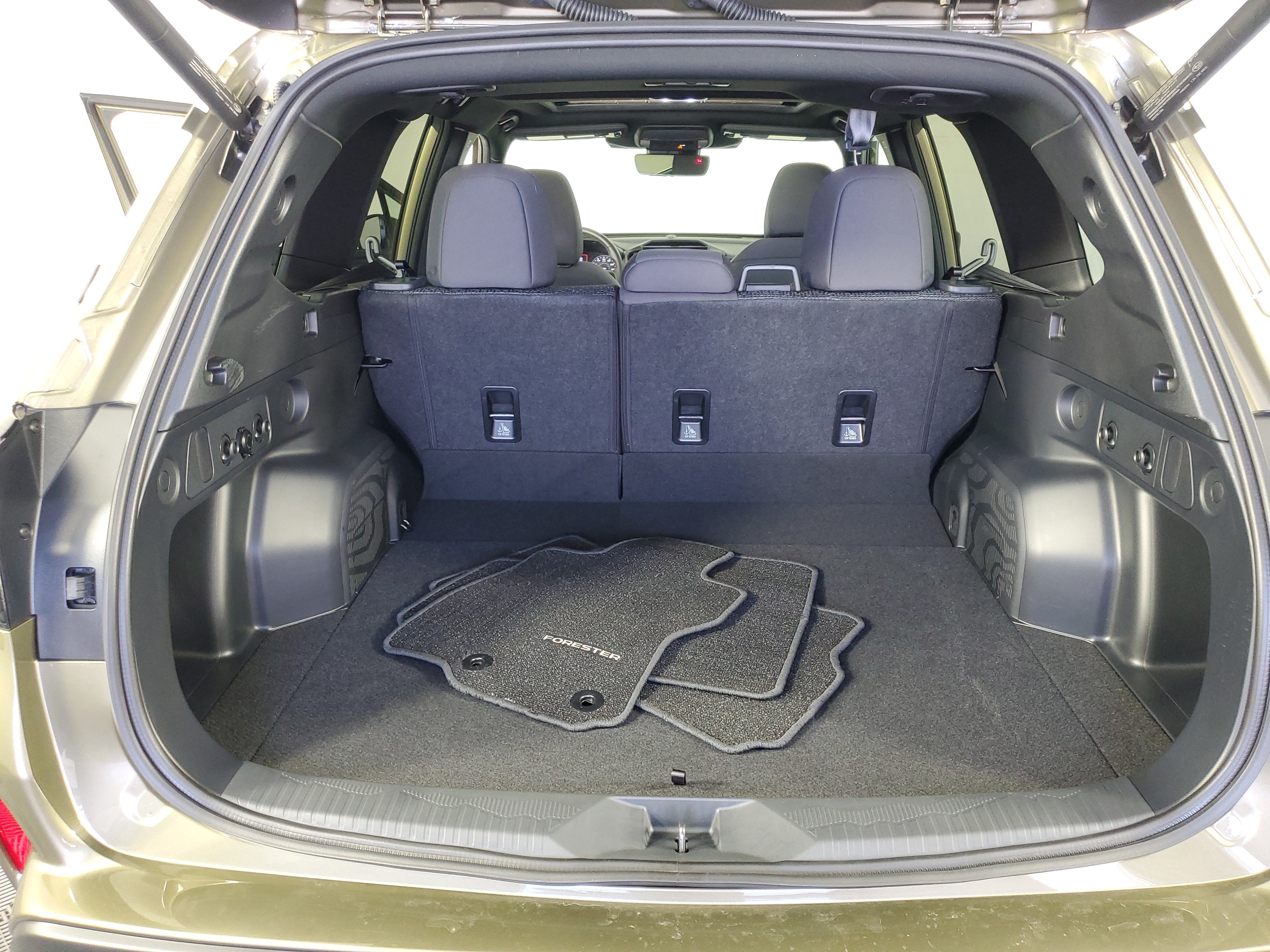 Used 2026 Subaru Forester Premium AWD/4WD image 31