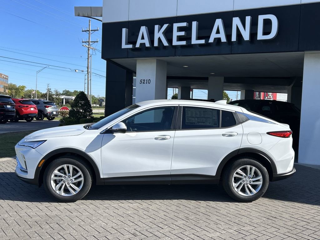 New 2026 Buick Envista Preferred image 2