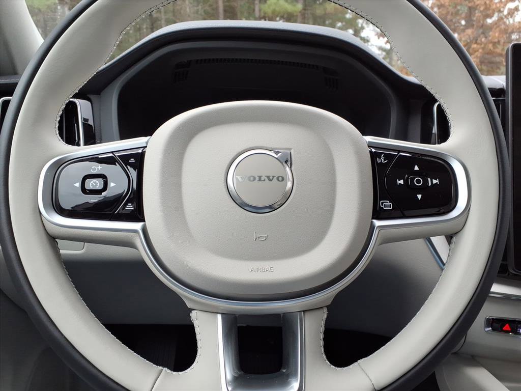 New 2026 Volvo XC60 B5 Ultra w/ Protection Package Premier image 23