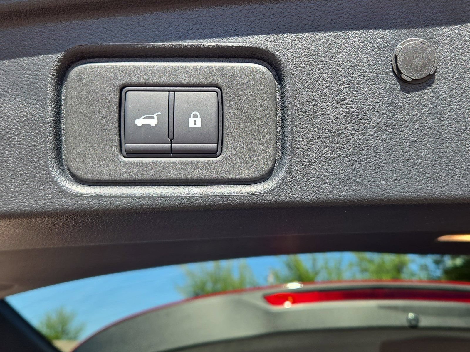 New 2026 Nissan Pathfinder SV w/ Cargo Package FWD image 12