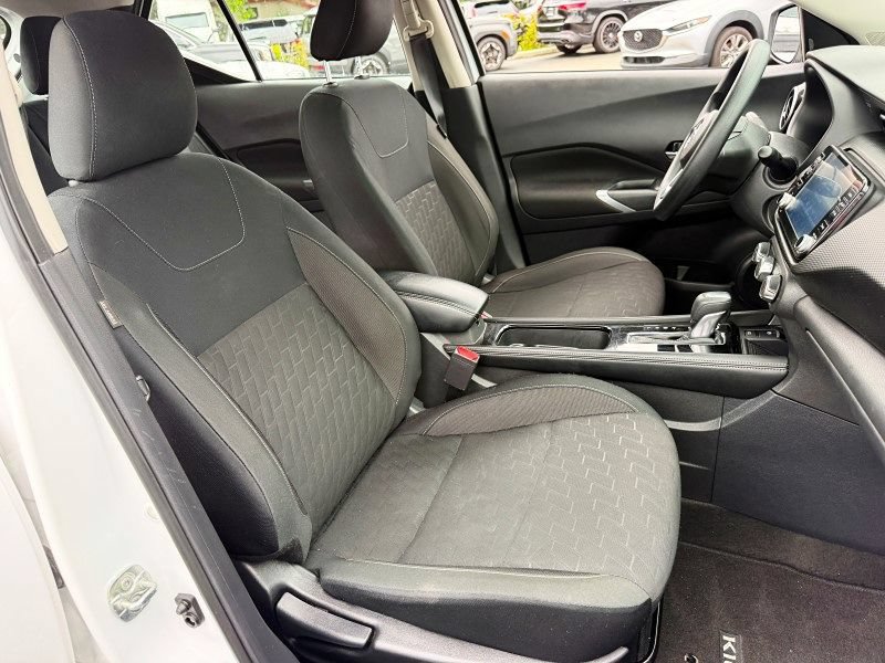 Used 2024 Nissan Kicks SV FWD image 16