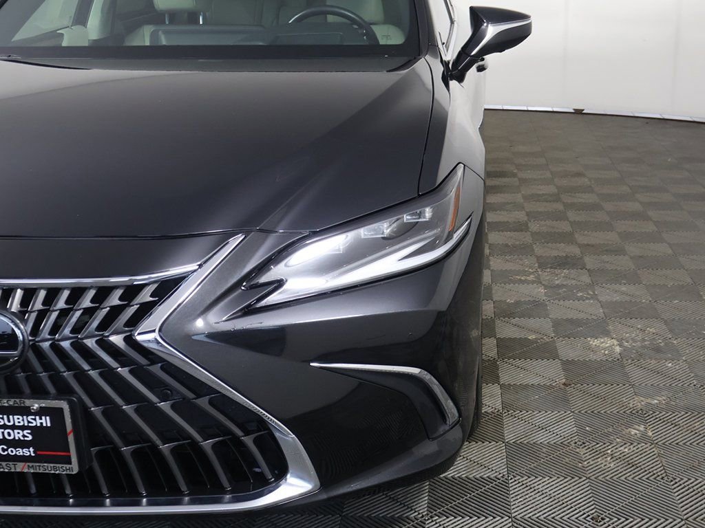 Used 2023 Lexus ES 350 w/ Ultra Luxury Package image 17