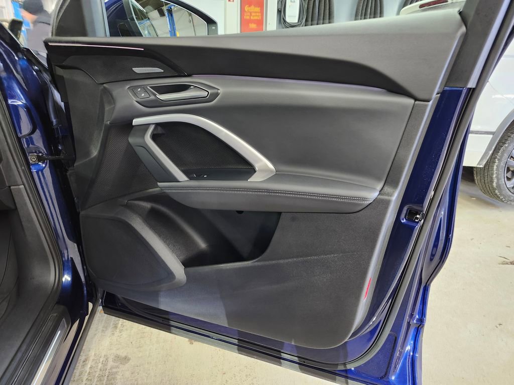 Used 2025 Audi Q5 Premium Plus w/ Premium Plus image 15