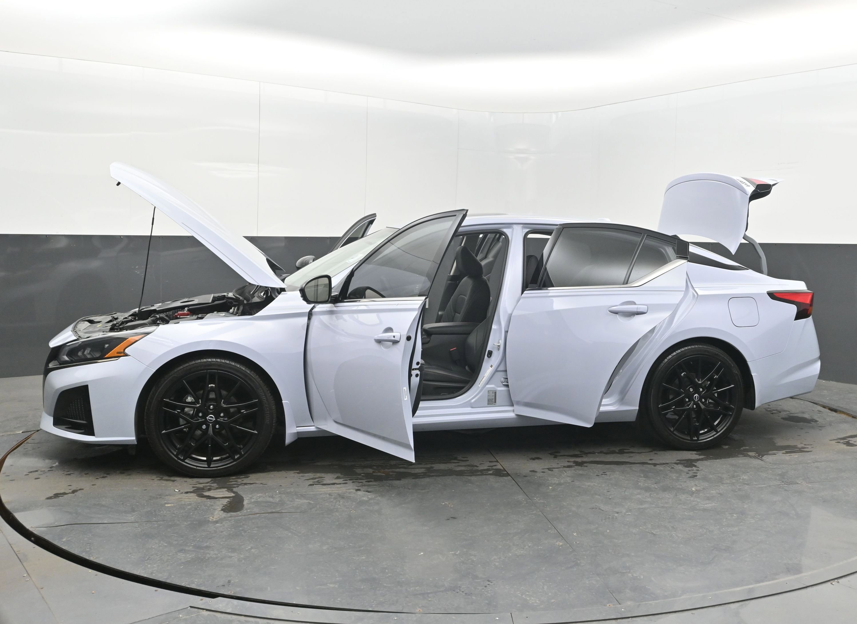 Used 2024 Nissan Altima 2.0 SR image 46