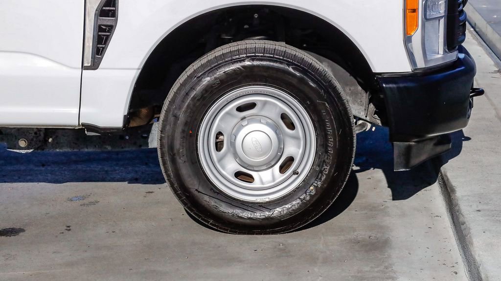 Used 2023 Ford F250 XL w/ 360-Degree Camera Package RWD image 11