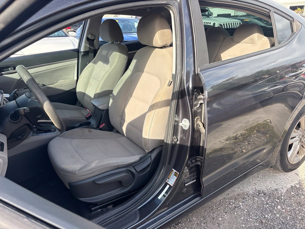 Used 2020 Hyundai Elantra SEL FWD image 9