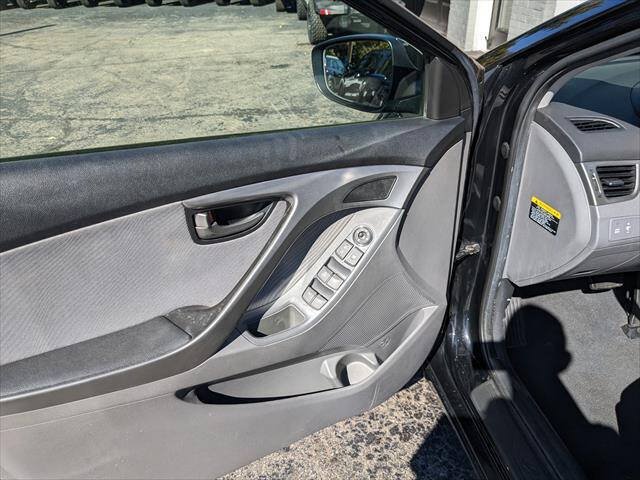 Used 2013 Hyundai Elantra GLS w/ Preferred Pkg FWD image 6