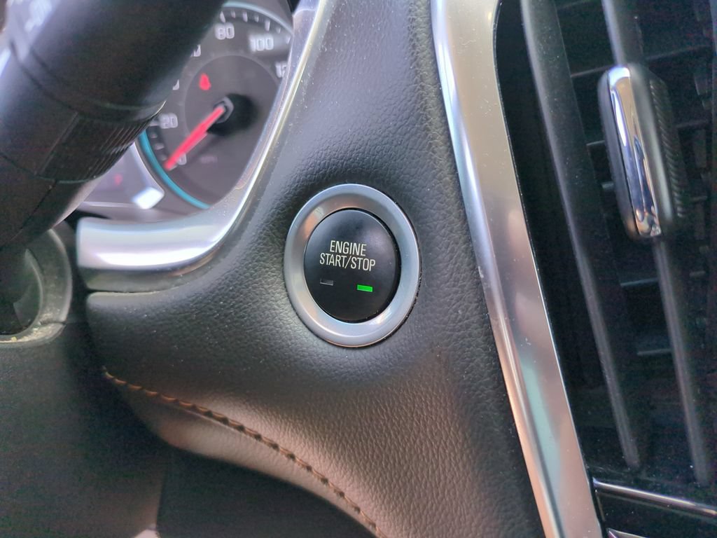 Used 2020 Chevrolet Traverse LT FWD image 28