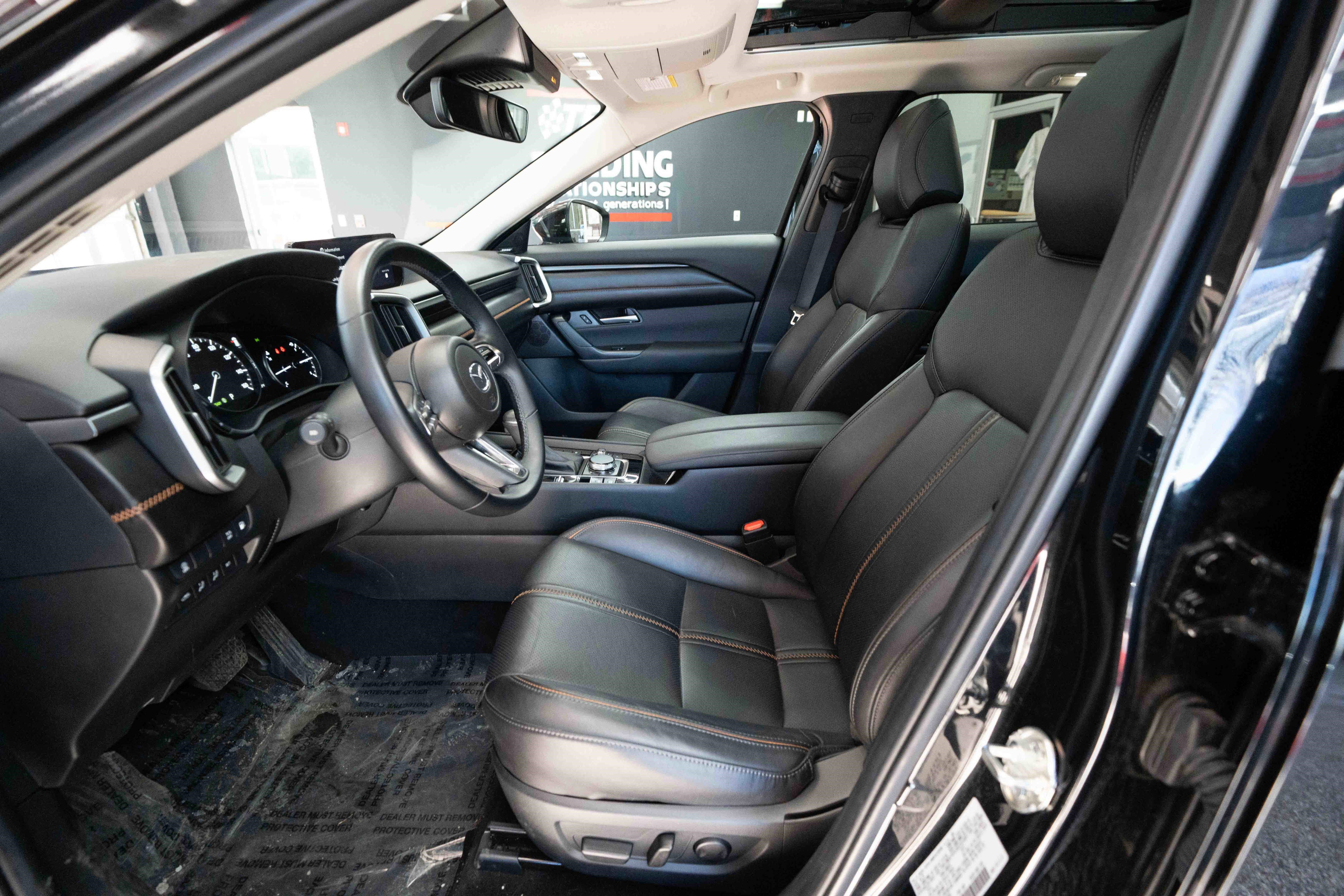 Used 2025 MAZDA CX-50 AWD 2.5 Hybrid w/ Premium Pkg image 9