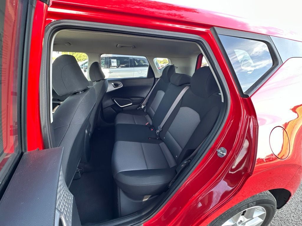 Used 2024 Kia Soul LX w/ Option Group 015 FWD image 12