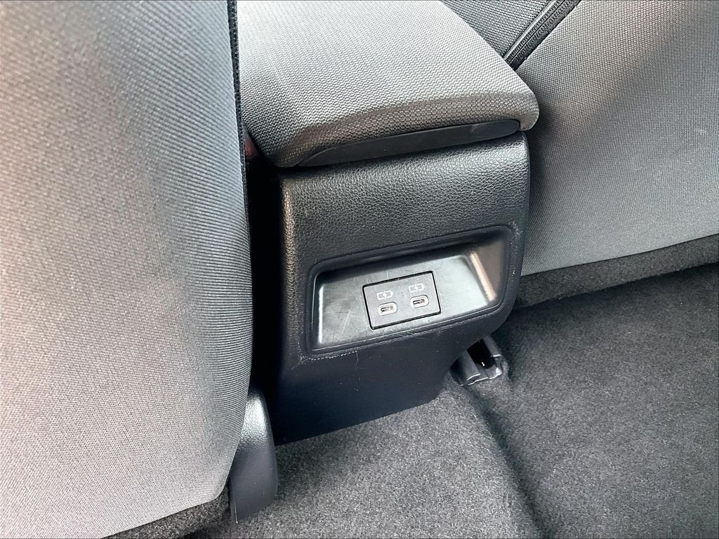 Used 2024 Toyota Corolla LE FWD image 28