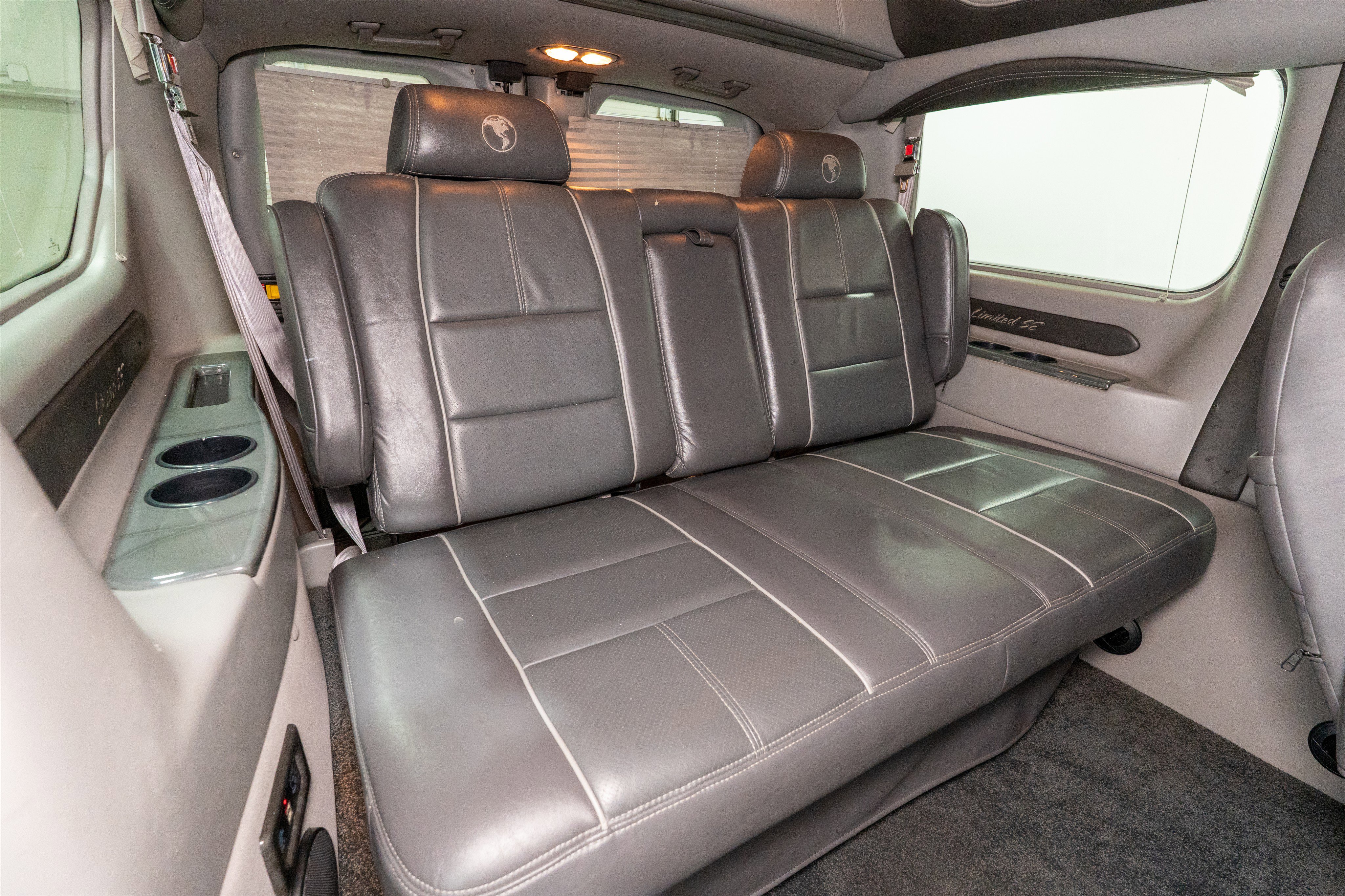 Used 2015 Ford Transit 150 130 Low Roof w/ Exterior Upgrade Package RWD image 12