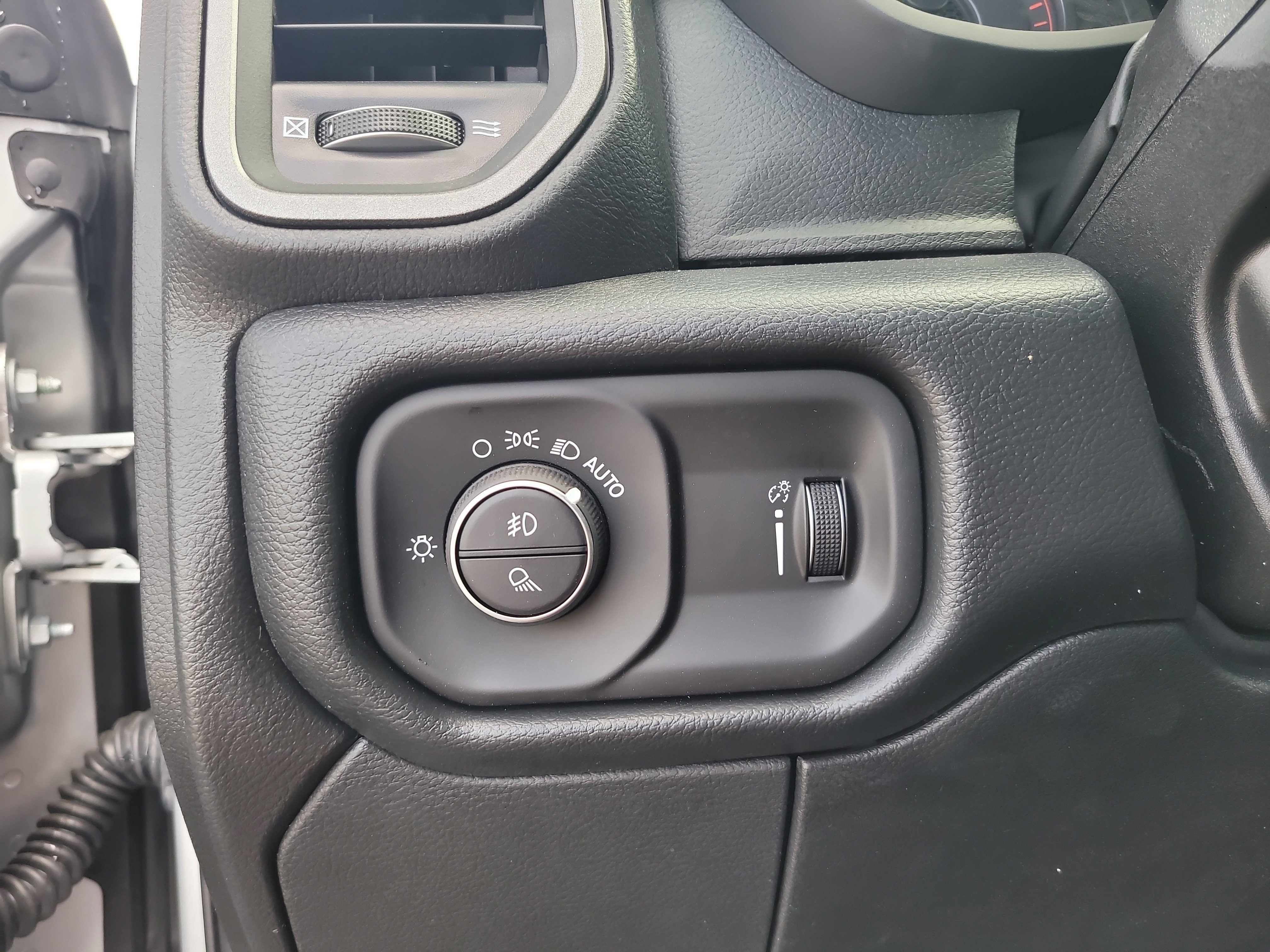 New 2026 RAM 2500 Tradesman AWD/4WD image 22