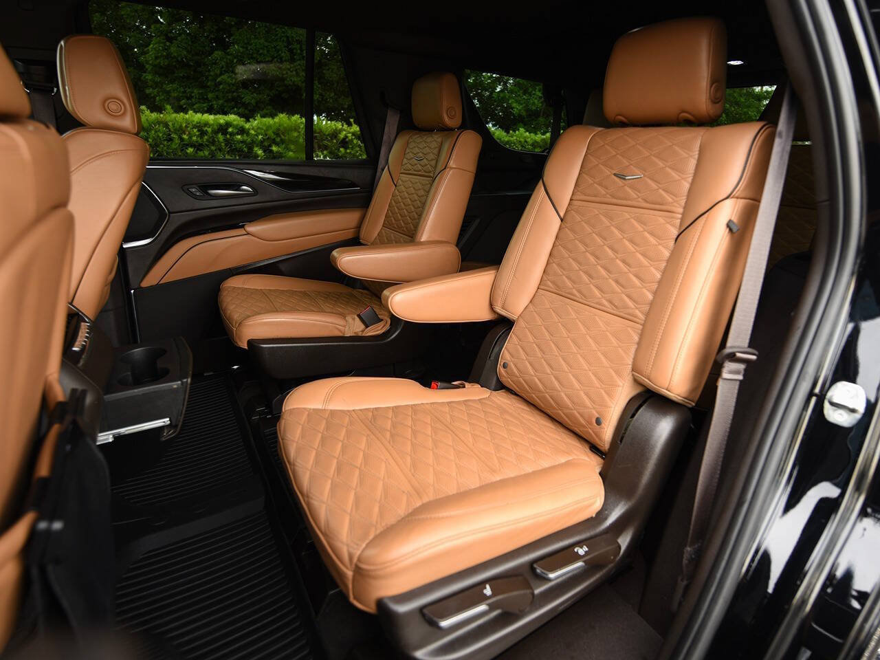 Used 2023 Cadillac Escalade Sport w/ Touring Package RWD image 12